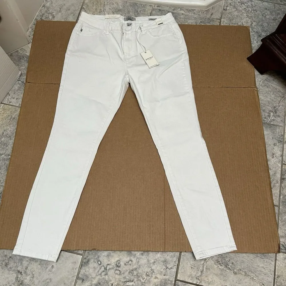 Judy Blue‎ NWT Skinny Fit White Non Distressed Jeans Size 15/32 Style #8460